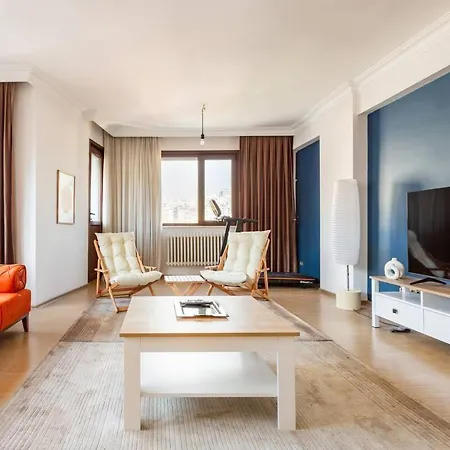 Apartment Prime Spot: Massive