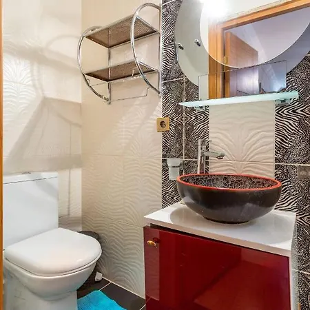 Apartment Prime Spot: Massive *